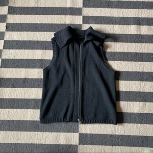 COS navy blue zip up vest size small